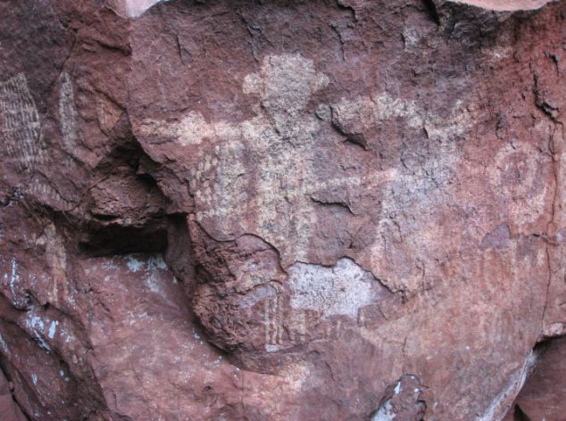 The drawings showed armadillos, birds and reptiles, as well as geometric figures, carved into sandstone