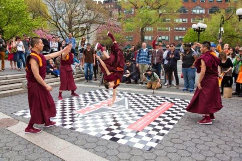 'Buddhist Monks' Break Dance