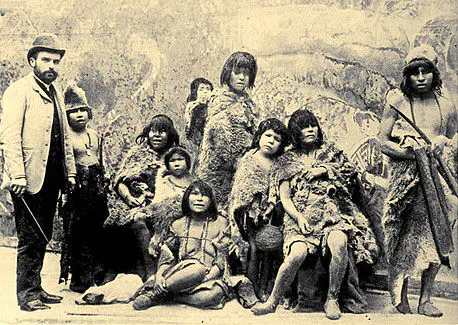 Group of Selk'nam natives