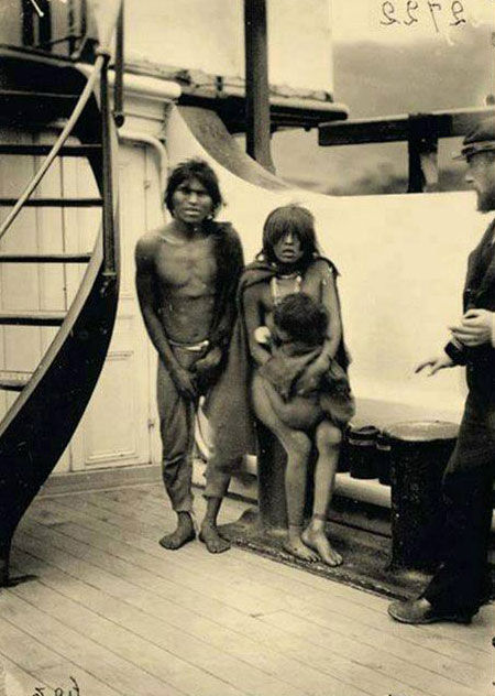 Selk'nam natives, 1889