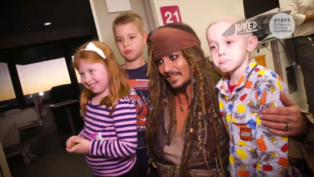 Johnny Depp visits children's hospital