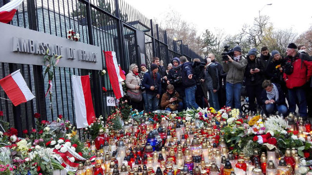 Poland griefs on paris attack