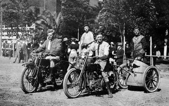 Motorcycle Chariot Racing 1920s