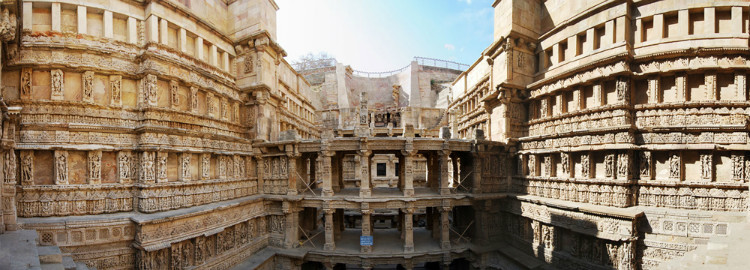 queens step well