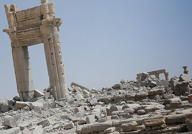 Palmyra - Before and After Syrian Civil War