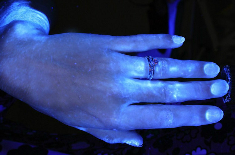 Hands and Hygiene - Tested with Glo Germ Gel Under UV Light (4)