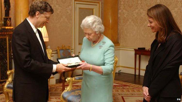Bill Gates Recieves Knighthood from the Queen