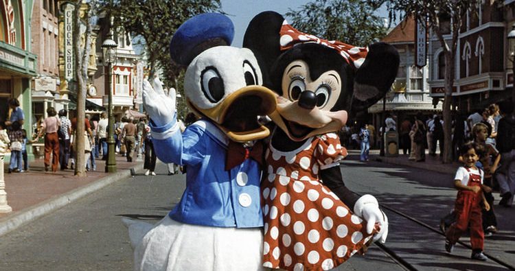 Minnie Mouse and Donald duck 
