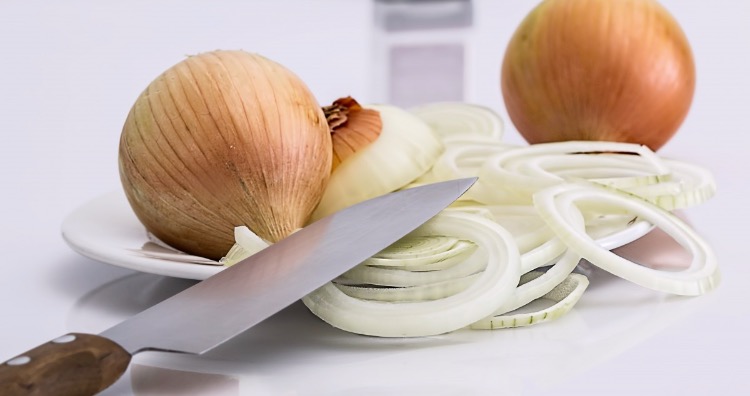 Onions make you cry as an act of defense