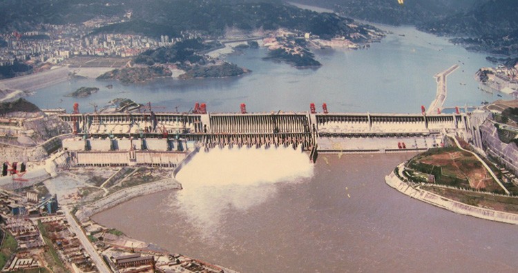Gorges Dam