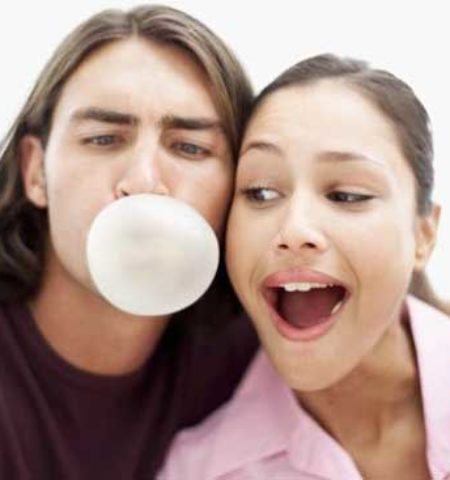 Picture Chewing Gum Can Help Your Brain Function More Efficiently