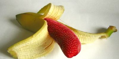 Picture A strawberry is not an actual berry, but a banana is.