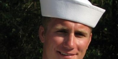 Picture Amazing Love Story In 22 Pictures.