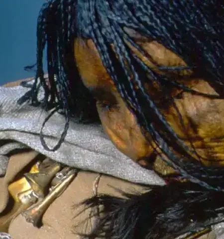 Picture Incan Girl Who Had Been Frozen For 500 Years