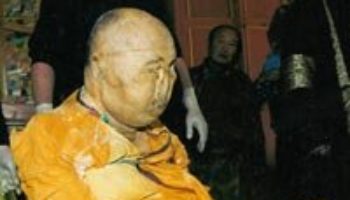 Picture Hambo Lama Itigelov–The Living Dead Buddhist Monk.