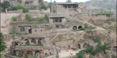 Picture Millions Of Chinese People Still Living In Caves In The 21St Century