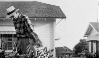 Picture A Family From Texas Had A Lion As A Pet And Never Had Any Incident With Her