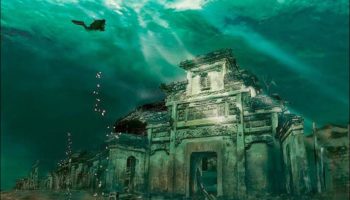 Picture There Is A 1300 Years Old Ancient City Under A Lake In China Where Time Travel Is Believed Possible.