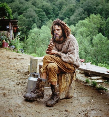 Picture Captivating Images Of People Who Abandoned Civilization For Life In The Wilderness
