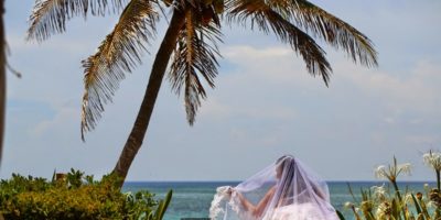 Picture Photos: Incredible Underwater Photo shoot For Bride Who Lost Fiance Days Before Their Wedding
