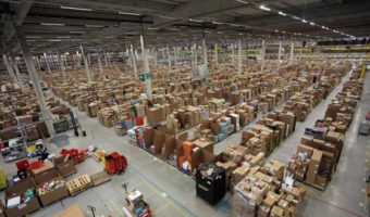 Picture Incredible Photos Showing What Goes On Inside An Amazon Warehouse