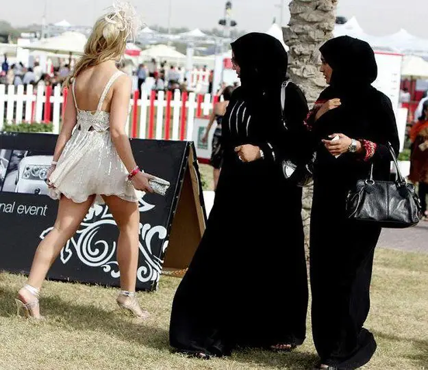 culture difference in Dubai