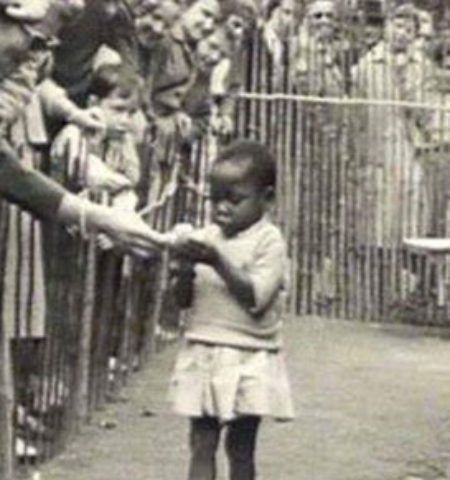 Picture There Existed Human Zoos: 16 Depressing Photos That Will Destroy Your Faith In Humanity