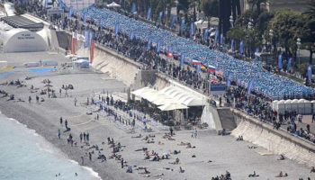 Picture Chinese Billionaire takes 6400 staff to France to celebrate 20th Founding Anniversary of his Tiens Group of Companies