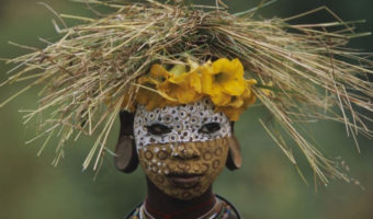 Picture These Ethiopian Tribal fashion accessories which are made up with flowers, leaves and grass will make you fall in love with Mother Nature