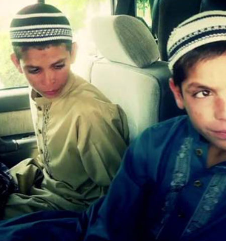 Picture A rare case of brothers who turn paralyzed after sunset has baffled the doctors, Who are clueless about this medical condition.