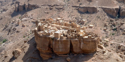 Picture There exist 400-year-old cities in Yemen which have skyscrapers made up of mud bricks