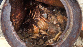 Picture 10 Lucky People Who Accidentally Found Hidden Treasure