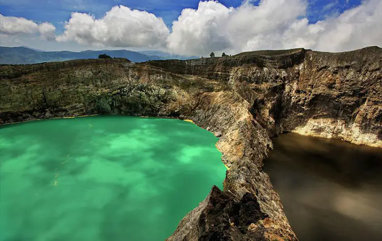 lakes at Mount Kelimutu