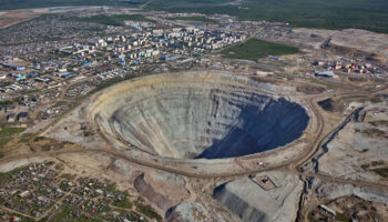 Picture Top Thirteen Deepest Places on Earth!