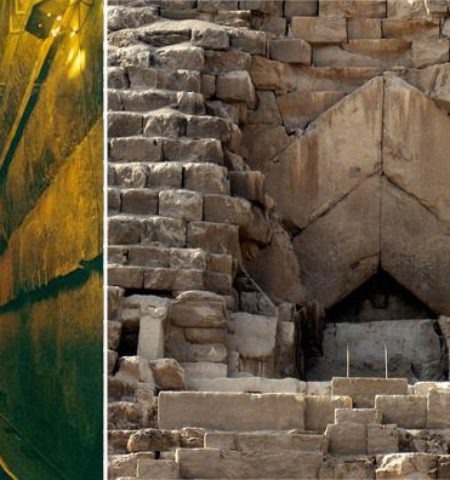 Picture The Great Pyramid of Giza, the Last Remaining of the Seven Wonders of the Ancient World