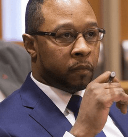 Picture This Wrongfully Convicted Man Studied Law While in Prison, Proved His Innocence, and Became a Lawyer to Help Others in Similar Situations