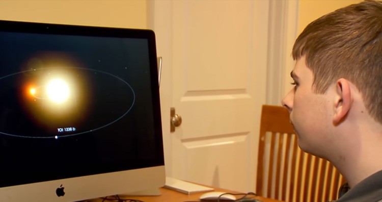 17-Year-Old Discovers a Brand New Planet