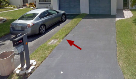 Picture A Man Purchased what He Thought Was a Villa, but it Turned Out to be Just a One-Foot-Wide Strip of Land