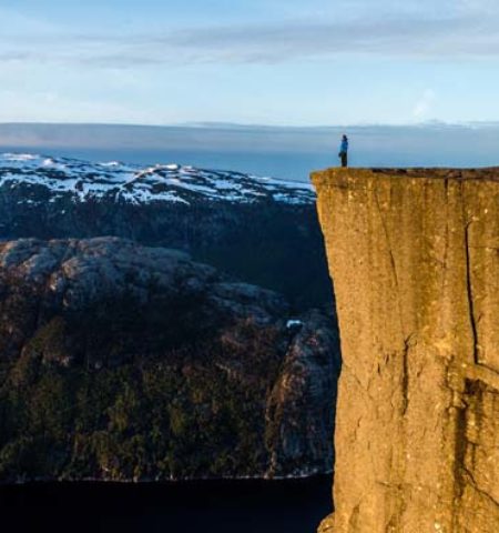 Picture 15 Enormous Places that Will Make You Feel Tiny
