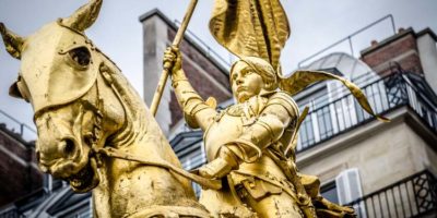 Picture 10 Women Who Disguised Themselves as Men to Achieve Their Dreams