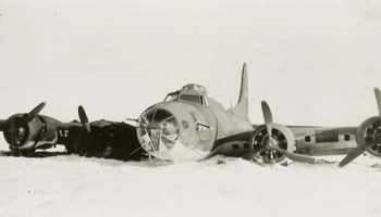 Picture 10 Strange Things Found Frozen in the Ice