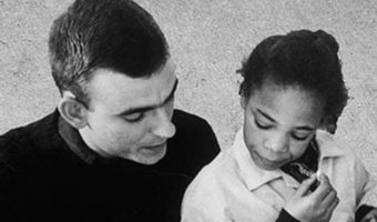 Picture 10 Stories of Life Sacrifices that Are Truly Sentimental