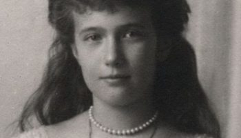 Picture 10 Biggest Lies Ever Told in History