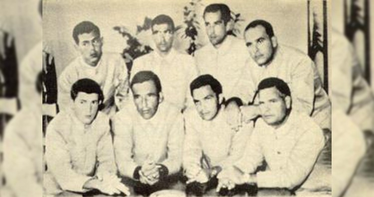 The captured sailors