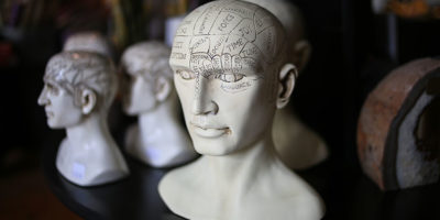 Picture 10 Absurd Theories that Scientists Used to Believe