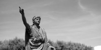 Picture 10 Crazy Royal Obsessions from History