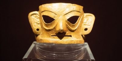 Picture 10 Ancient Artifacts that Are too Strange to Be True