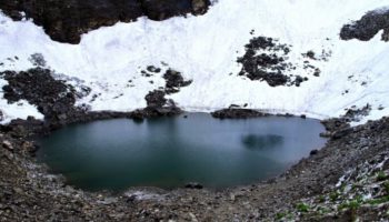 Picture 10 of the Weirdest Things Found in Lakes