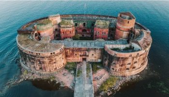 Picture 10 Abandoned Places You Barely Have Heard or Known About