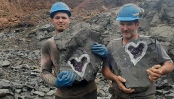 Picture The Company Uruguay Minerals Discovered A Heart-shaped Amethyst Geode When Miners Split Open A Rock
